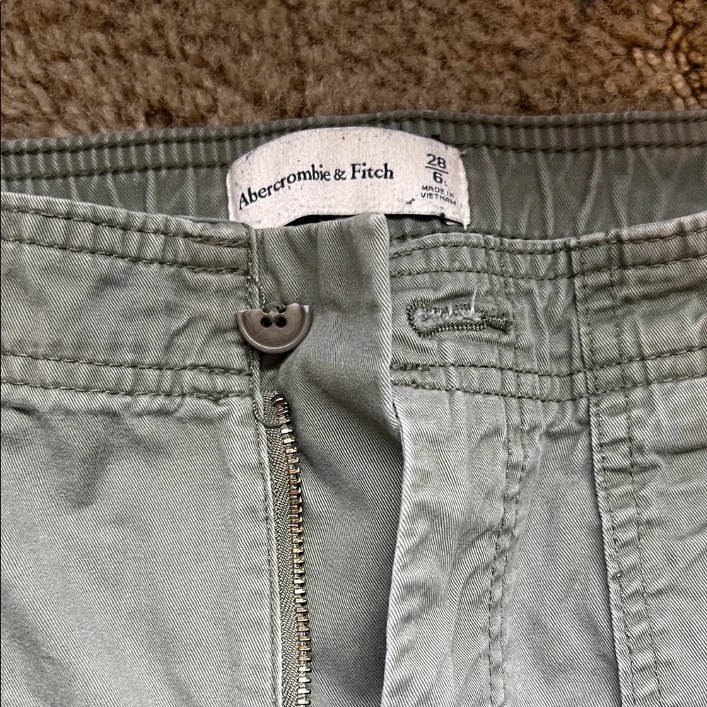 Abercrombie Light Sage Cargo Pants with Side Pockets- long inseam - Picture 2 of 2